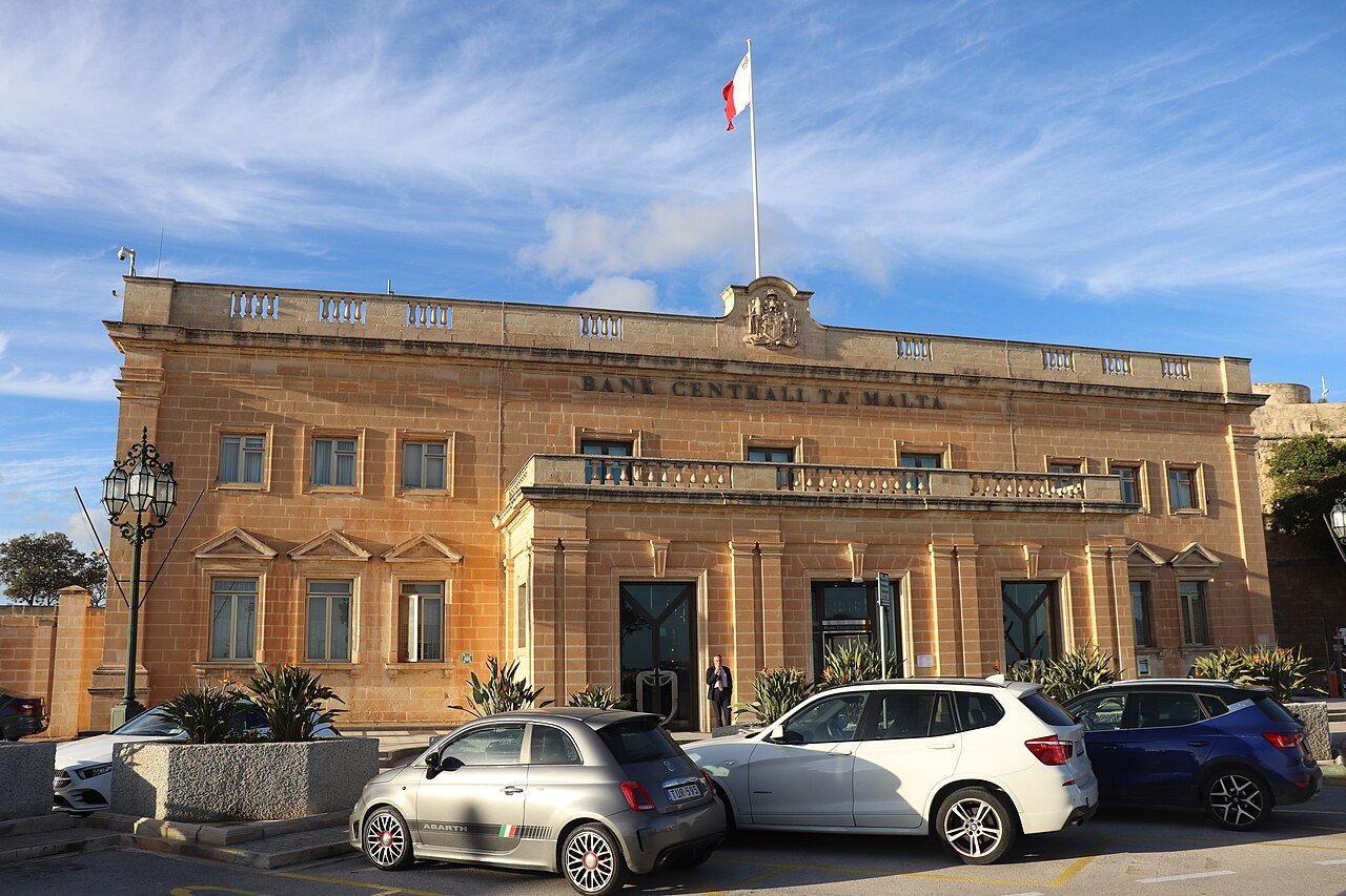 留学 学費 支払い方法｜マルタ語学学校への送金2026
